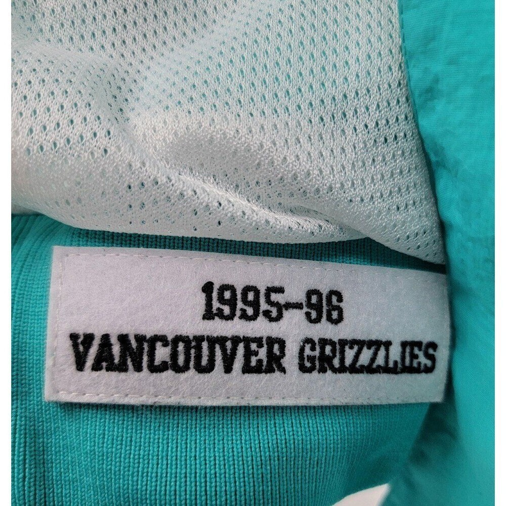 Mitchell & Ness Authentic Warm Up Jacket Vancouver Grizzlies 1995-96 - Picture 9 of 11